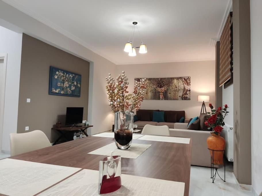 Ebony And Ivory Suites Dhrosiá Extérieur photo