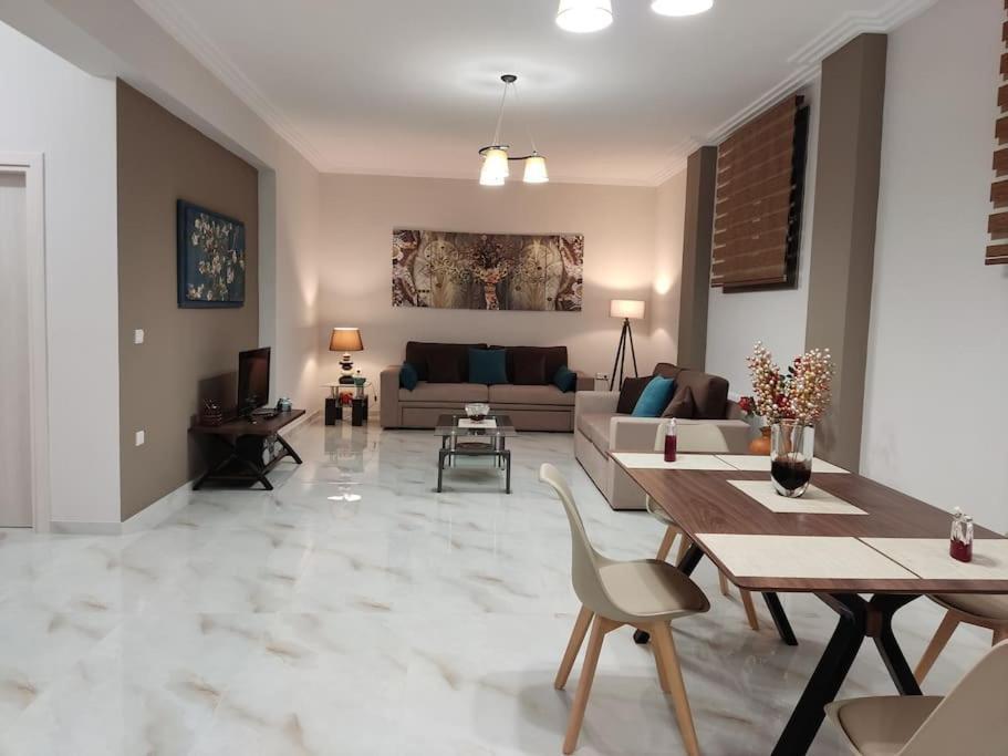Ebony And Ivory Suites Dhrosiá Extérieur photo