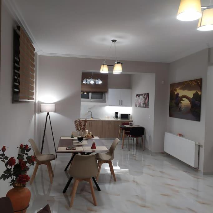 Ebony And Ivory Suites Dhrosiá Extérieur photo