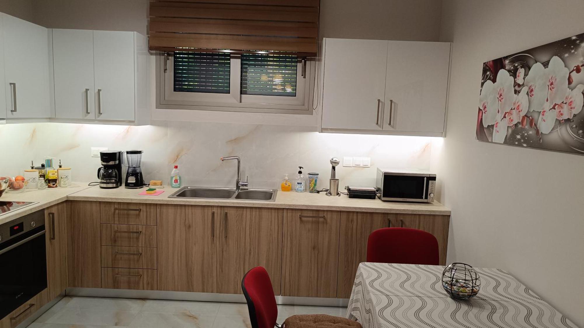Ebony And Ivory Suites Dhrosiá Extérieur photo
